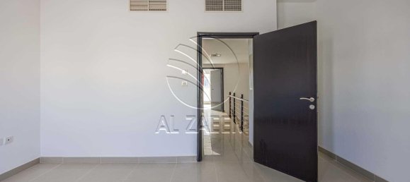 4 bedrooms Villa in Al Reef, UAE No. 29658 16