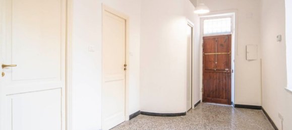 5-salle Appartement à Genoa, Italy No. 282408 6
