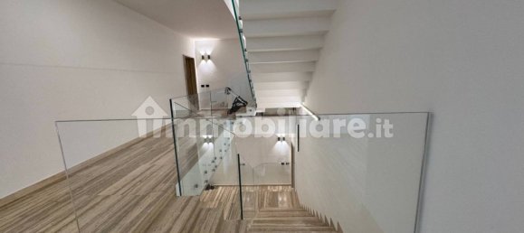 3 Schlafzimmer Penthouse in Parma, Italy, Nr. 225866 6