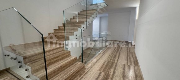3 Schlafzimmer Penthouse in Parma, Italy, Nr. 225866 5