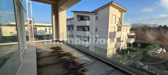 3 Schlafzimmer Penthouse in Parma, Italy, Nr. 225866 3