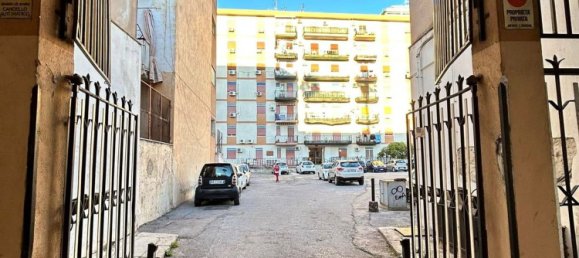 Garage à Palermo, Italy 17m² No. 312091 2