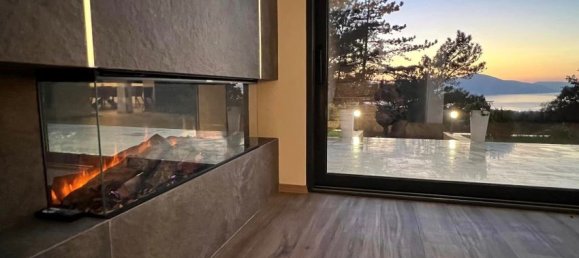 4 bedrooms Commercial property in Tivat, Montenegro No. 20 13