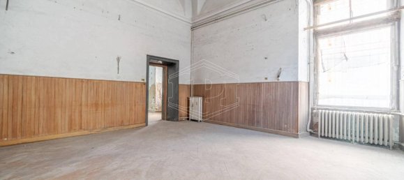 Здание с 65 комнатами в Генуя, Италия № 22350 29