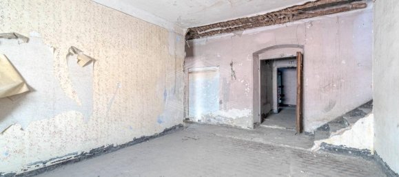 Здание с 65 комнатами в Генуя, Италия № 22350 32