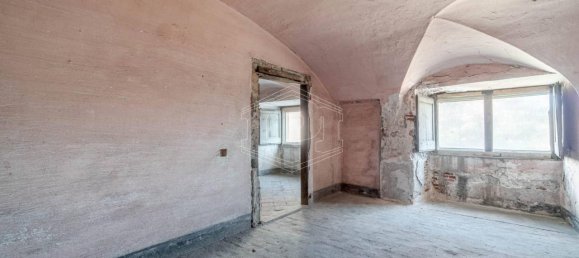 Здание с 65 комнатами в Генуя, Италия № 22350 42