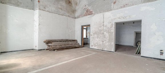 Здание с 65 комнатами в Генуя, Италия № 22350 9