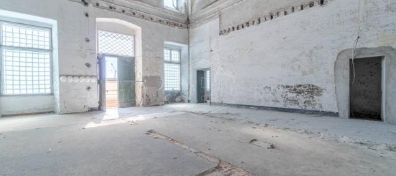 Здание с 65 комнатами в Генуя, Италия № 22350 25