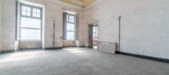 Здание с 65 комнатами в Генуя, Италия № 22350 15