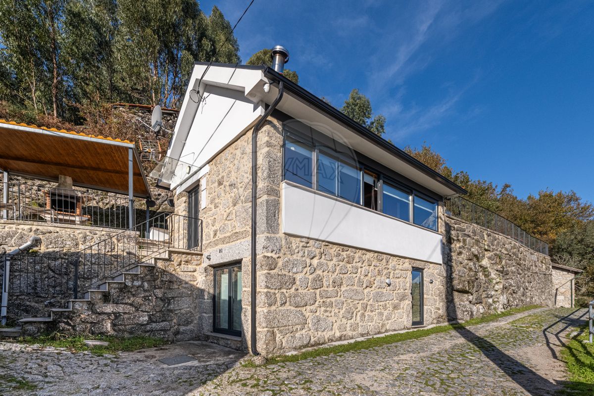 3 bedrooms House in Rio Caldo, Portugal No. 38457