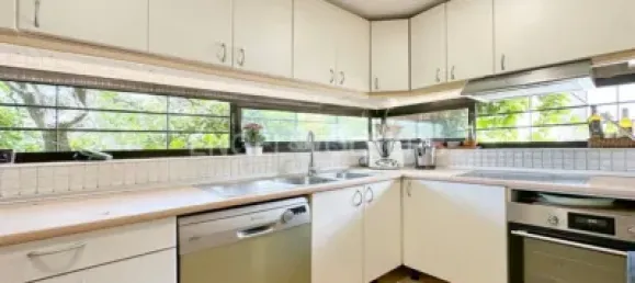 4 bedrooms House in Torrelodones, Spain No. 178848 3