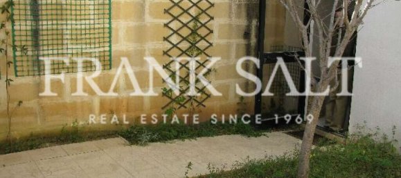 4 bedrooms Villa in Saint Paul's Bay, Malta No. 6507 3