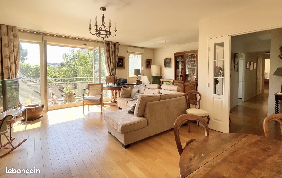 Квартира с 3 спальнями в Ивелин, Франция № 175535