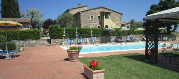 580m² Hotel in Montecatini Val di Cecina, Italy No. 327034 2