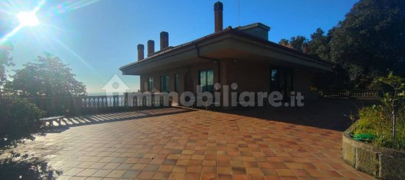 4 bedrooms Villa in Castel Gandolfo, Italy No. 286505 12