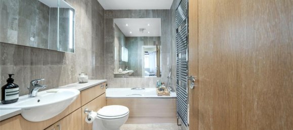 2 bedrooms Apartment in London, United Kingdom No. 3714 8