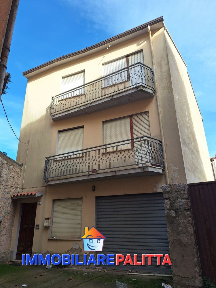 5 chambres Appartement à Tempio Pausania, Italy No. 165077