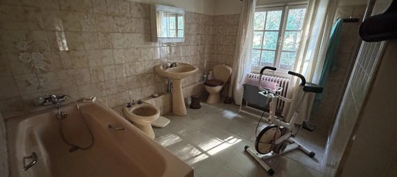 5 bedrooms House in Lisieux, France No. 307002 9