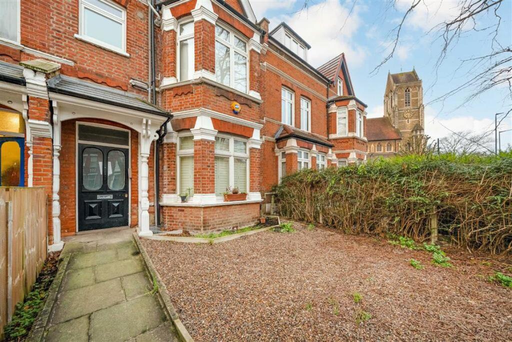 1 bedroom Apartment in Cricklewood, United Kingdom No. 5721