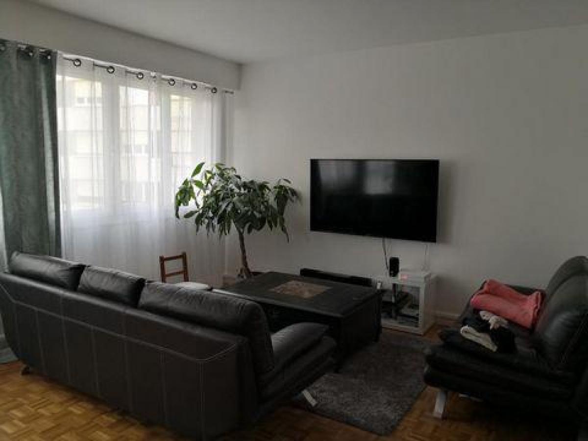 3 bedrooms Condo in Le Mans, France No. 33096