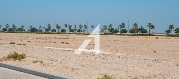 Studio in Dubai, UAE No. 64710 11