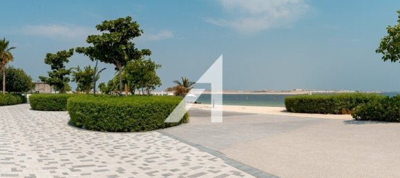 Studio in Dubai, UAE No. 64710 24