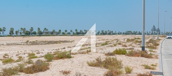 Studio in Dubai, UAE No. 64710 15