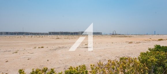 Studio in Dubai, UAE No. 64710 2