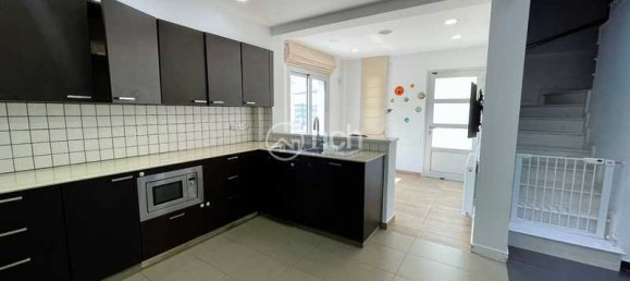 3 bedrooms House in Agios Athanasios, Cyprus No. 7715 15