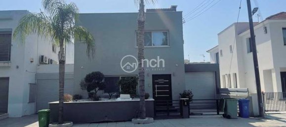 3 bedrooms House in Agios Athanasios, Cyprus No. 7715 9