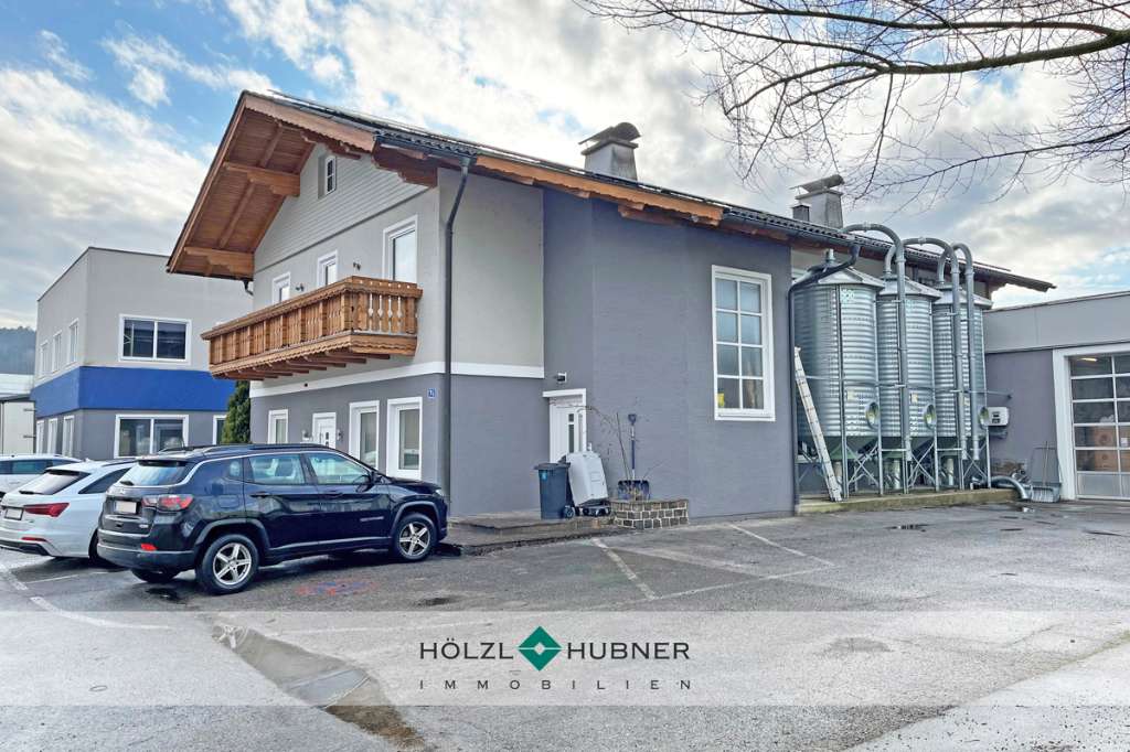 Almacén en Neumarkt am Wallersee, Austria 970 m² No. 114891