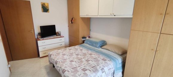 2-salle Appartement à Albenga, Italy No. 172890 14