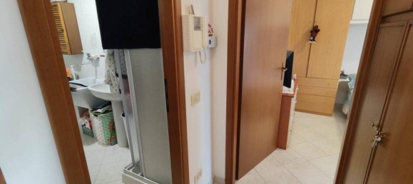 2-salle Appartement à Albenga, Italy No. 172890 12