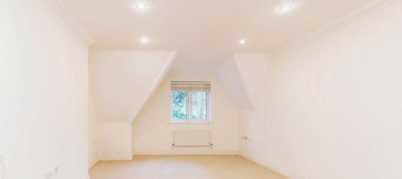 2 Schlafzimmer Wohnung in Kenley, United Kingdom, Nr. 8042 10