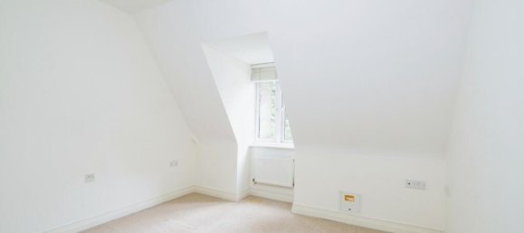 2 Schlafzimmer Wohnung in Kenley, United Kingdom, Nr. 8042 12