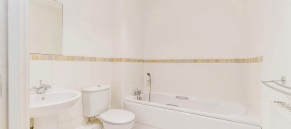 2 Schlafzimmer Wohnung in Kenley, United Kingdom, Nr. 8042 5