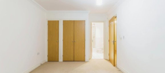 2 Schlafzimmer Wohnung in Kenley, United Kingdom, Nr. 8042 9