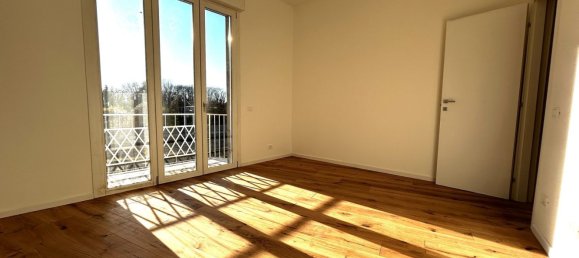 5 rooms Apartment in Treviso, Italy No. 216377 14