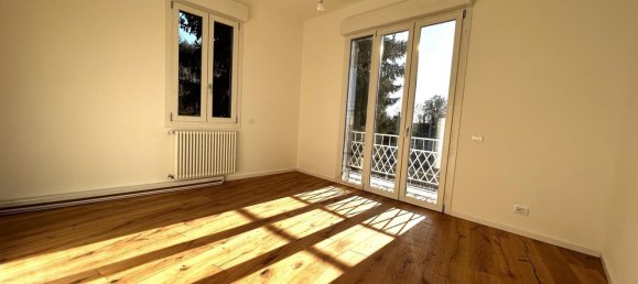 5 rooms Apartment in Treviso, Italy No. 216377 12