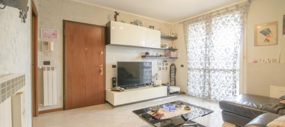 Квартира с 2 комнатами в Инцаго, Италия № 9469 8