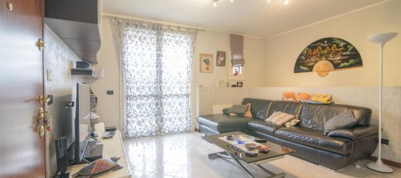 Квартира с 2 комнатами в Инцаго, Италия № 9469 7