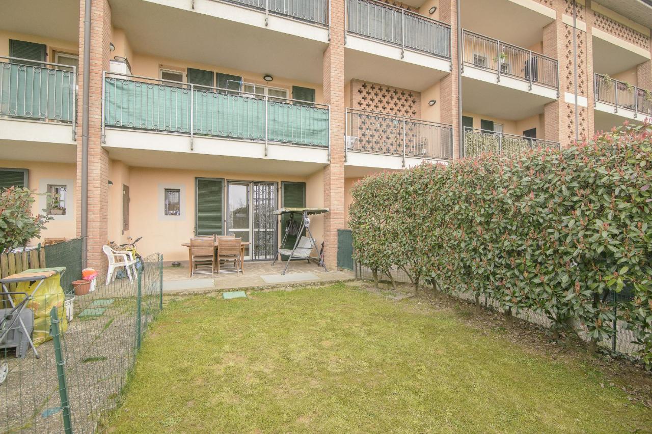 Квартира с 2 комнатами в Инцаго, Италия № 9469