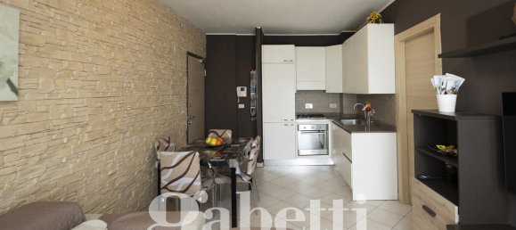 2 bedrooms Apartment in Grugliasco, Italy No. 351408 8