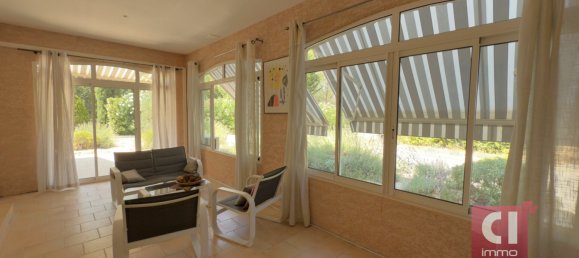 3 bedrooms Villa in La Roquebrussanne, France No. 345953 6