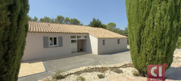 3 bedrooms Villa in La Roquebrussanne, France No. 345953 16
