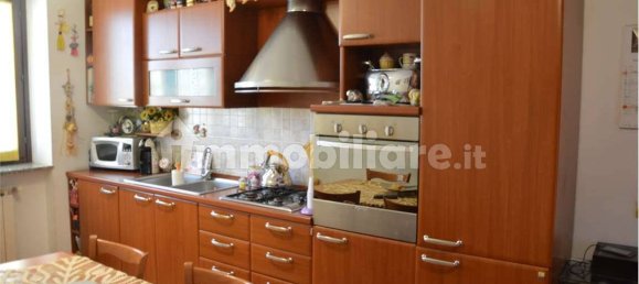 2 bedrooms Apartment in Fenegrò, Italy No. 174641 2