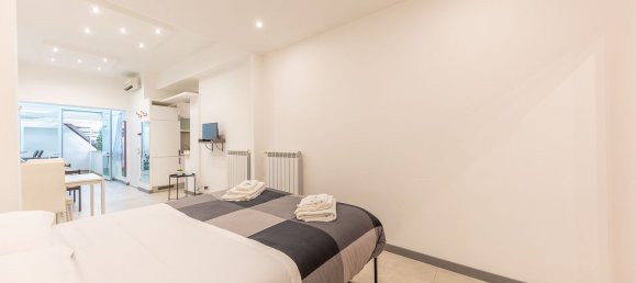 Studio in Rome, Italy No. 258017 6