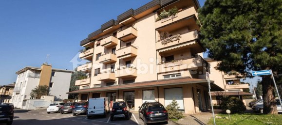 2 rooms Commercial property in Lissone, Italy No. 4952 2