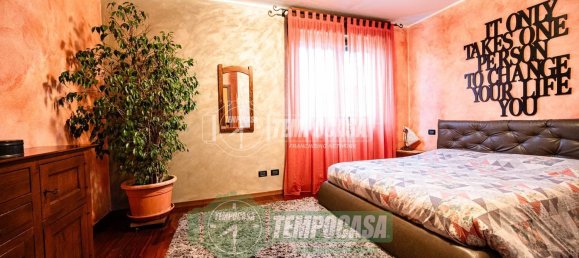 3-salle Appartement à Nerviano, Italy No. 9327 10