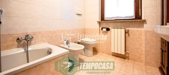3-salle Appartement à Nerviano, Italy No. 9327 15